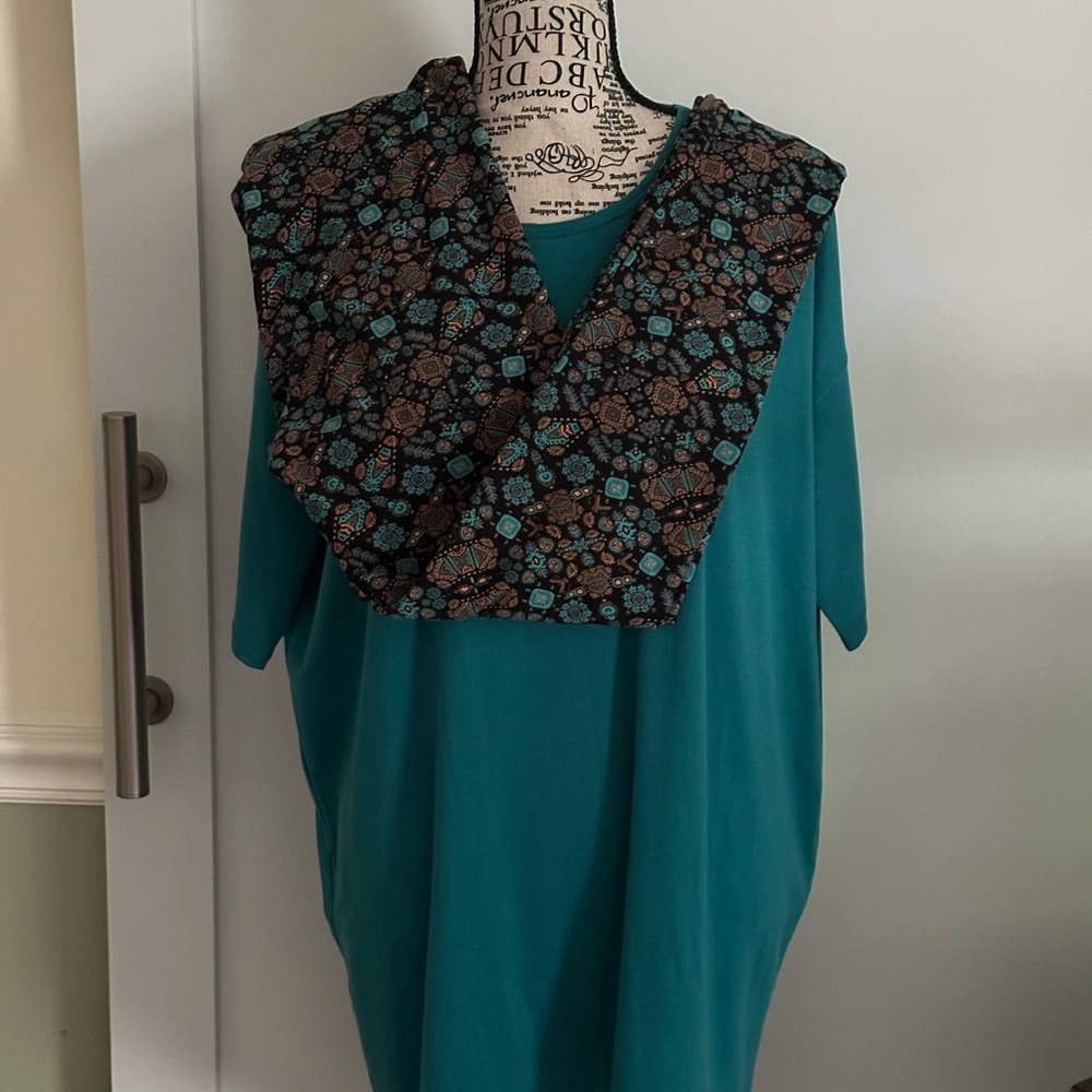 LuLaRoe Set - Top & Leggings